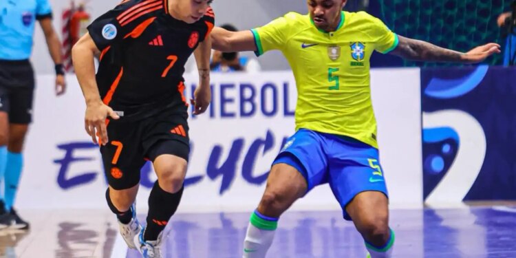 Brasil e Colômbia empatam em estreia apertada na Copa América de Futsal