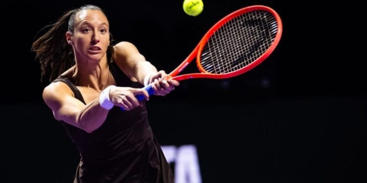Luisa Stefani abandona torneio na Austrália após problema de saúde da parceira