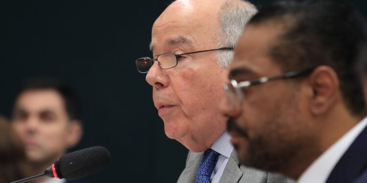 Vieira discute crise venezuelana em encontro da Celac