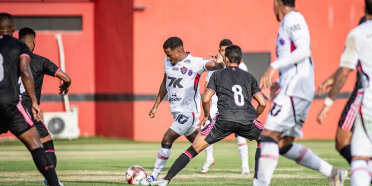 Empate marca início do Campeonato Baiano entre Vitória e Atlético-BA