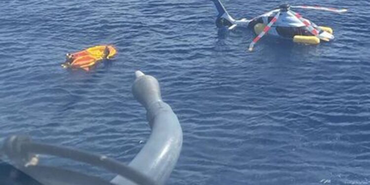 Pouso forçado de helicóptero causa alerta em Cabo Frio