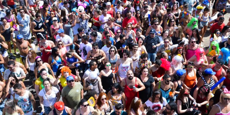 Carnaval: Dicas para uma folia segura e divertida