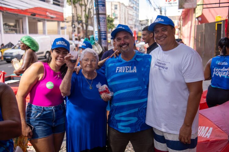 Bloquinho do Gordinho emociona com presença surpresa de Dona Iaiá no Campo Grande