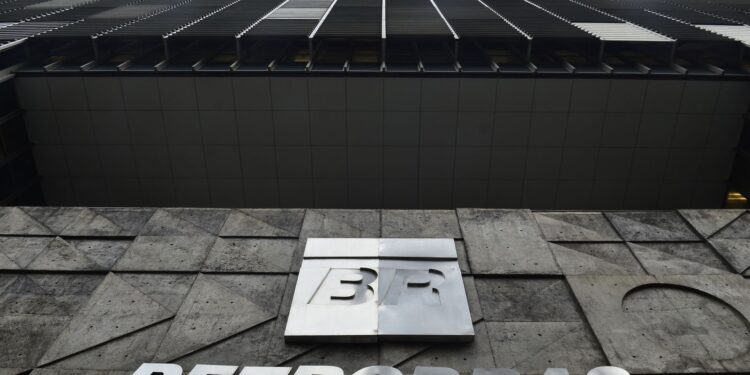 Petrobras avança na Namíbia e adquire participação em bloco de exploração