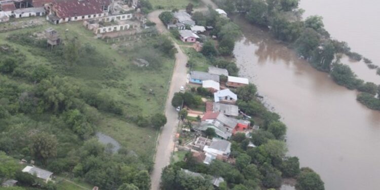 Alerta de Chuvas Intensas Atinge Quatro Regiões do Brasil