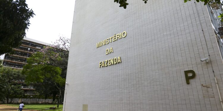 Brasil levanta US$ 4,5 bilhões no mercado internacional