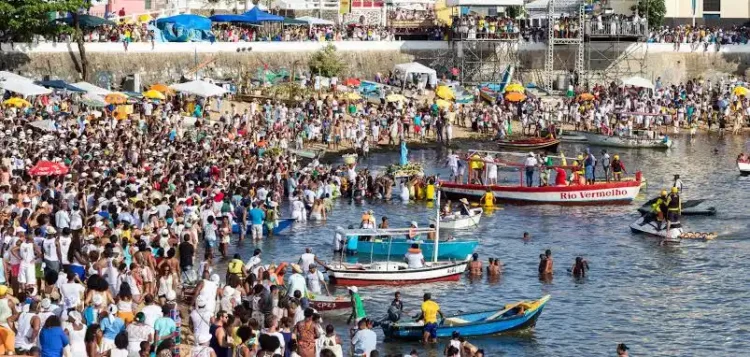 Dia de Iemanjá amanhece com calor e tempo firme em Salvador