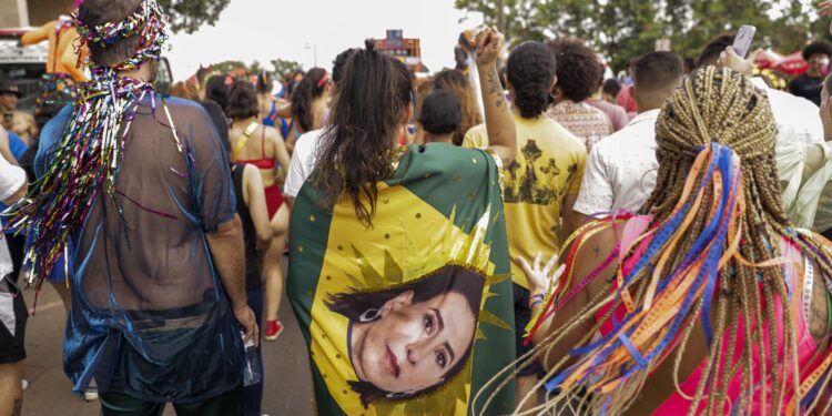 Carnaval no DF: Programação de Sábado Revela Atrações para Todos os Gostos