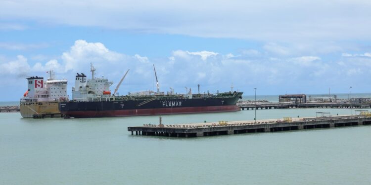 Tarifa zero para mais de mil produtos importados