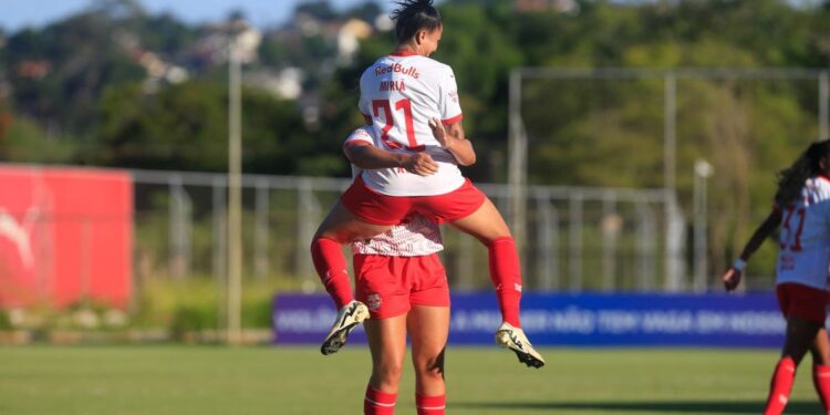Bragantino supera Ferroviária e vence no Brasileirão Feminino