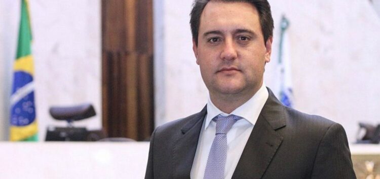 Ratinho Jr. desiste de disputar a Presidência e decide concluir mandato no Paraná