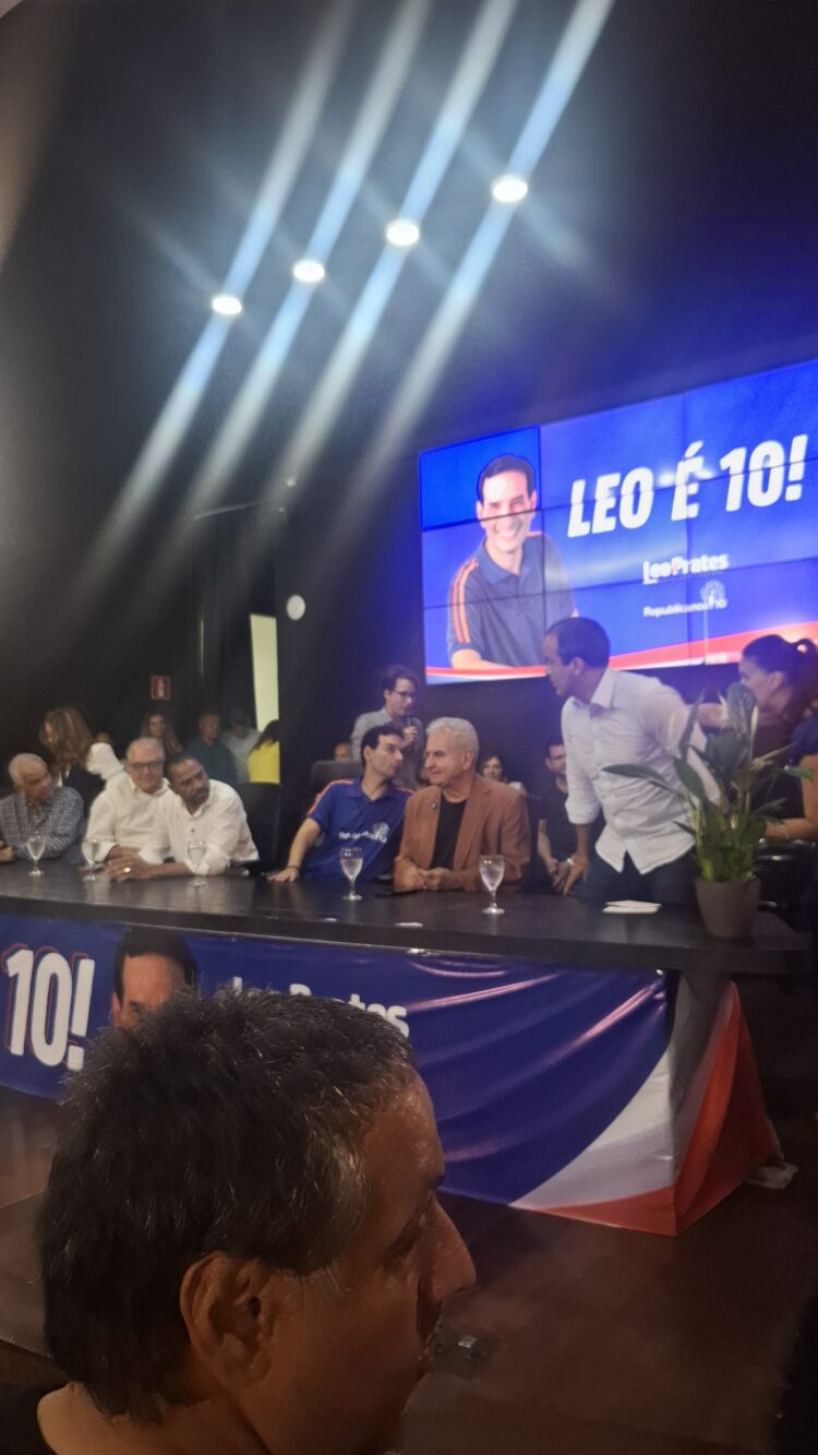 Léo Prates oficializa filiação ao Republicanos e reforça articulação política na Bahia