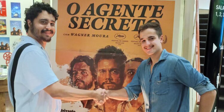 Sósias de Wagner Moura animam festa do Oscar no Rio