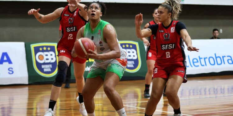 TV Brasil exibe clássico do Basquete Feminino entre Sesi Araraquara e Santo André