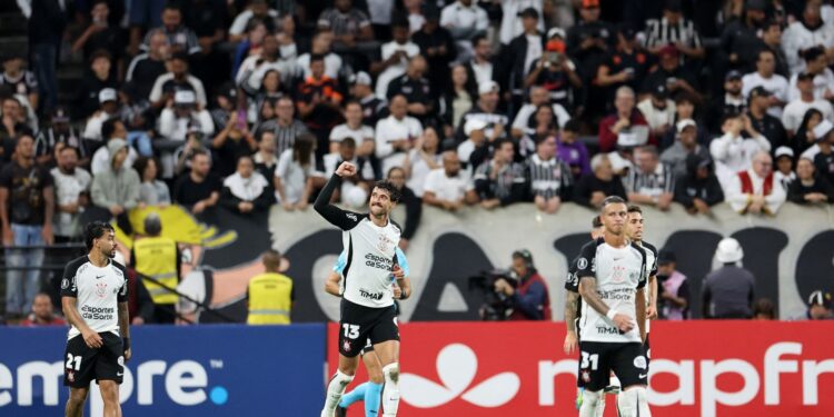 Corinthians elimina Santa Fe e mantém invencibilidade na Libertadores.