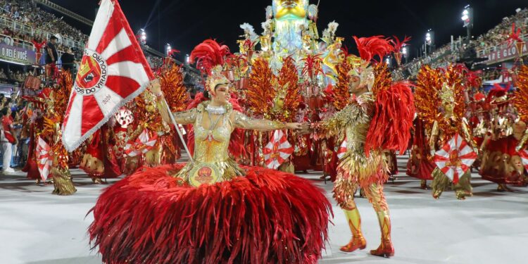 Carnaval no Rio amplia número de escolas de samba nos desfiles‬