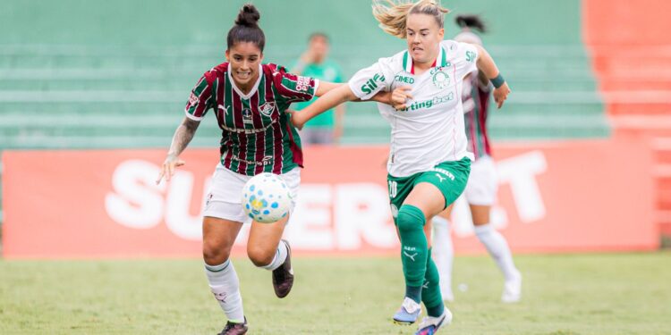 Palmeiras elimina Fluminense e avança no Luso Brasileiro feminino.