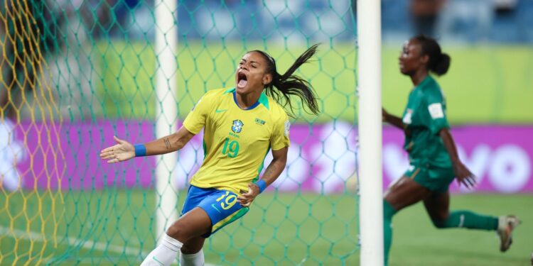 Seleção brasileira atropela Zâmbia com vitória de 6 a 1 no FIFA Series.