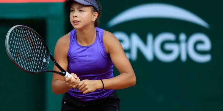 Eduarda Gomes conquista o título no Roland Garros Júnior