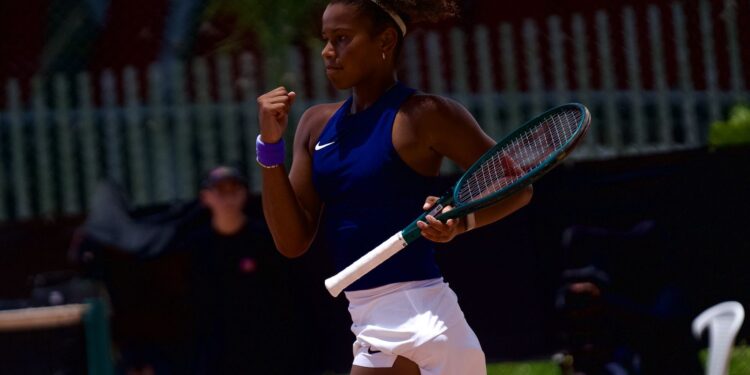Brasil assegura vaga no playoff mundial da Billie Jean King Cup em vitória no tênis.