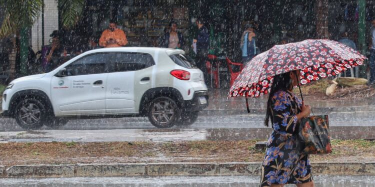 Santa Catarina declara alerta climático devido ao El Niño e intensifica medidas de prevenção.