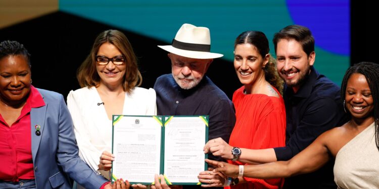 EBC e MinC firmam acordo para integrar acervo ao Tela Brasil.