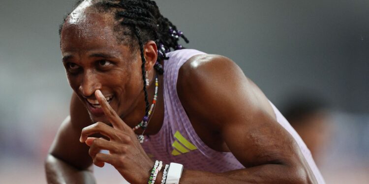 Alison dos Santos ergue ouro na Diamond League de Xiamen.