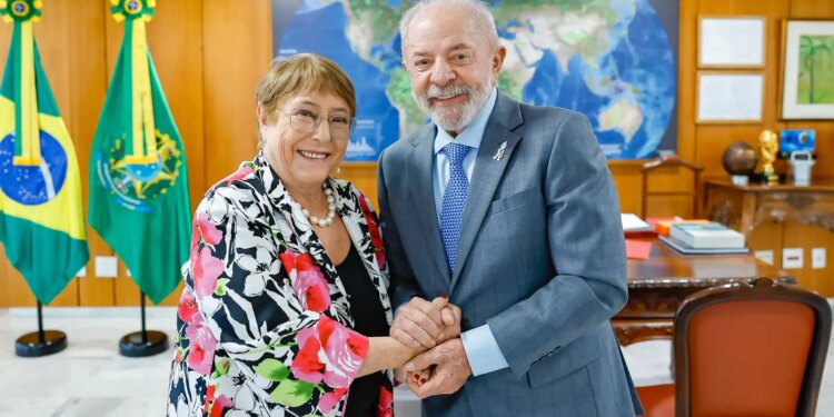 Lula recebe Michelle Bachelet e reafirma apoio à sua candidatura à presidência da ONU