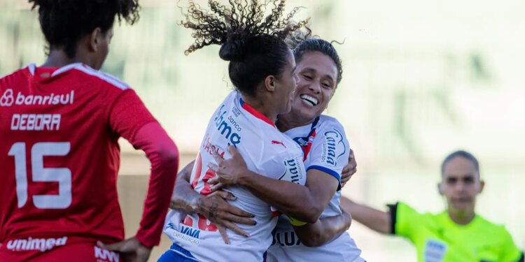 Bahia decide no primeiro tempo e supera Inter no Brasileirão Feminino.