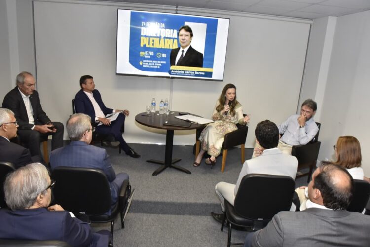 ACB articula agenda de desenvolvimento urbano e competitividade empresarial em plenária