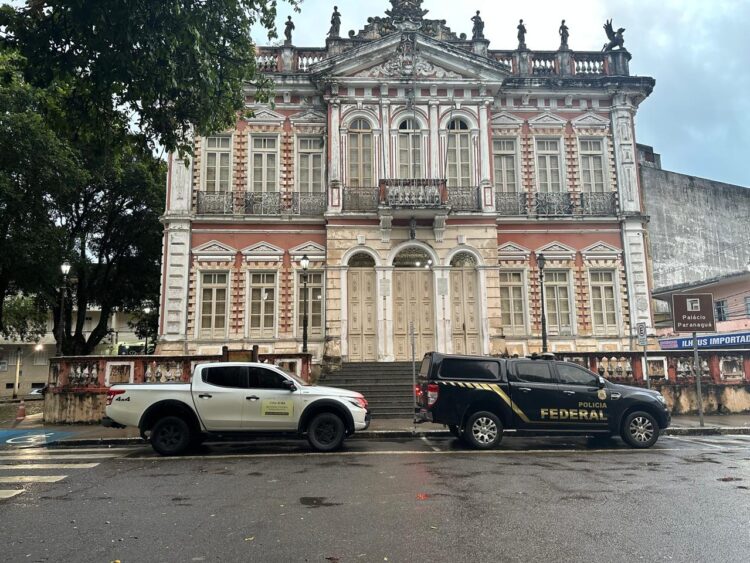 PF deflagra operação contra desvio de recursos públicos da merenda escolarno Município de Ilhéus/BAEstão sendo cumpridos 14 mandados de busca, nas cidades baianas.