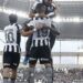 Botafogo supera o Corinthians e garante vitória no Brasileirão com três gols de Arthur Cabral