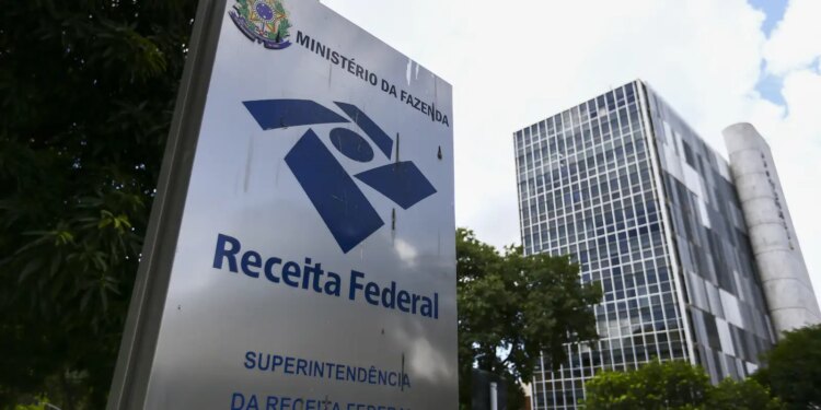 Arrecadação federal atinge recorde histórico e ultrapassa R$ 278 bilhões em abril