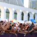 Parada LGBTQIA+ no Rio pressiona por maior presença de representantes no Legislativo.