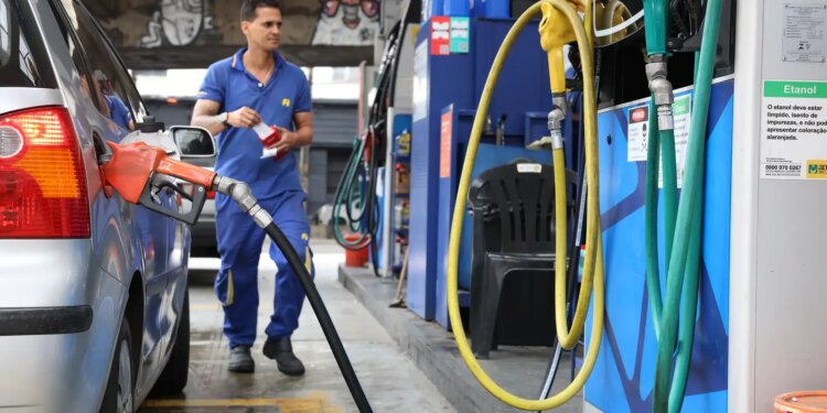 Governo liberta crédito de R$ 550 mi para subsidiar diesel.