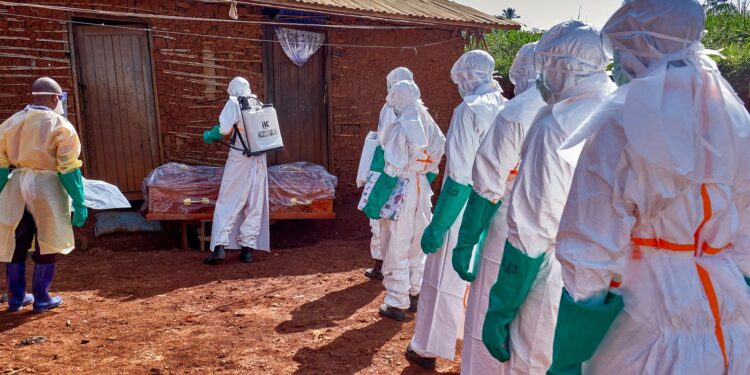 Congo confirma 71 novos casos de ebola, elevando alerta sanitário nacional