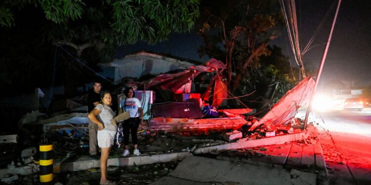 Terremoto deixa 680 mil crianças em situação de vulnerabilidade, alerta Unicef sobre necessidade urgente de ajuda humanitária.