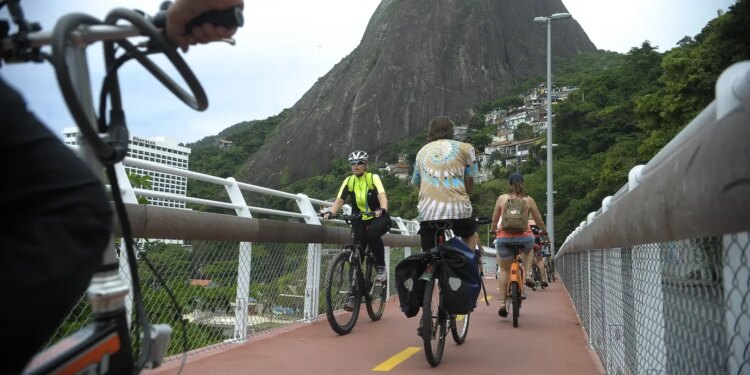 Dia da Bicicleta revela falta de infraestrutura e desigualdade no Rio