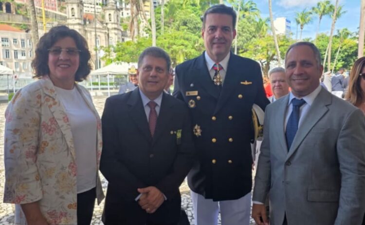 ANB participa das celebrações do Dia da Marinha e homenageia Vice-Almirante Garriga em Salvador