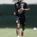 Neymar entra em campo pela primeira vez em treino da seleção brasileira.