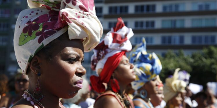Mulheres Negras Exaltam Tereza de Benguela e Cobram Titulação de Terra
