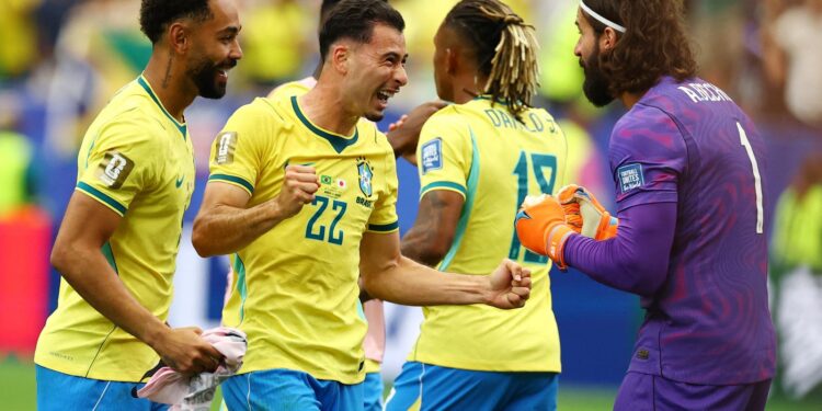 Brasil e Noruega se enfrentam nas oitavas de final da Copa do Mundo hoje.
