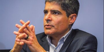 ACM Neto divulga carta aos baianos e mobiliza aliados para convenção que oficializa candidatura