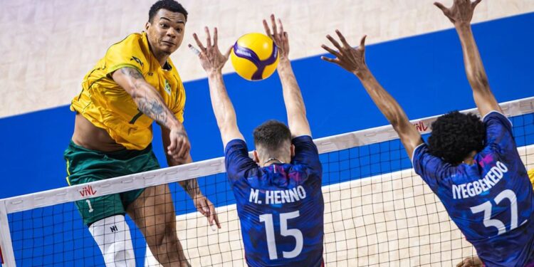 Brasil bate a bicampeã olímpica da França na Liga das Nações de vôlei