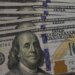 Dólar cai para R$ 5,08 e bolsa recua pela quarta vez consecutiva