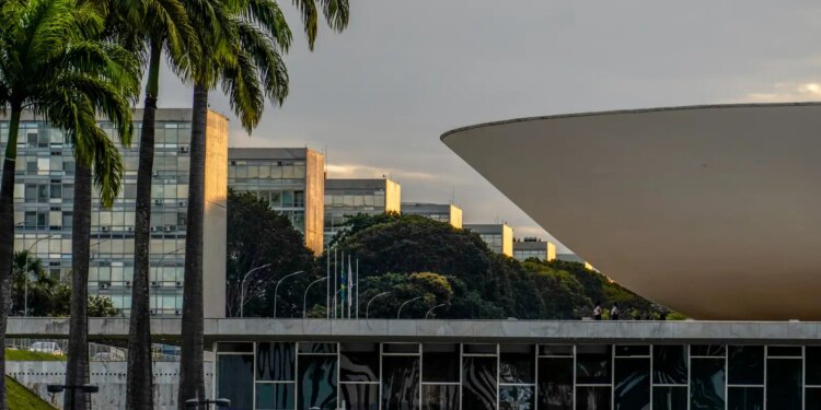 Dino ordena responsabilização de parlamentares por emendas