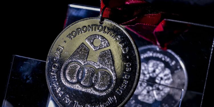 Família celebra legado da primeira medalha paralímpica do Brasil