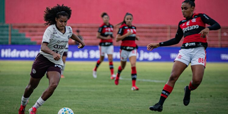 Brasileirão Feminino: Flamengo vence Ferroviára por 1 a 0 na quarta de final