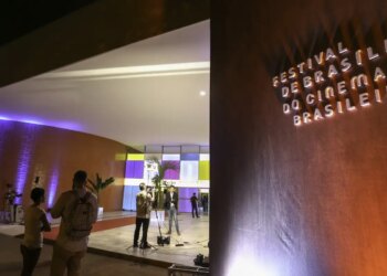 Festival de Cinema de Brasília é cancelado; classe artística repudia