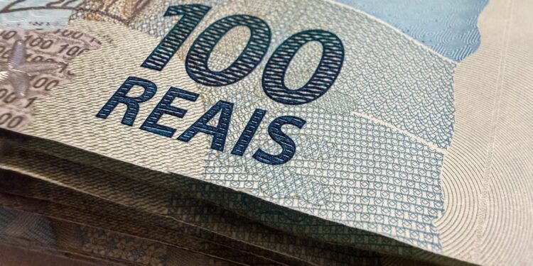 Mercado mantém projeções estáveis para inflação, juros, PIB e dólar
